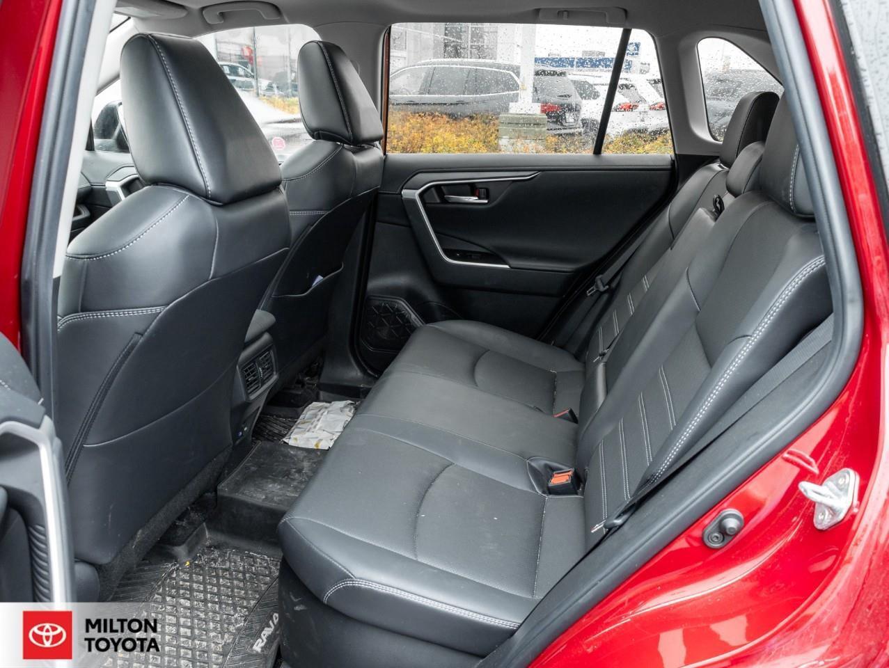 2022 Toyota RAV4 Hybrid LEATHER SUNROOF NAVIGATION ONE OWNER Limited Photo