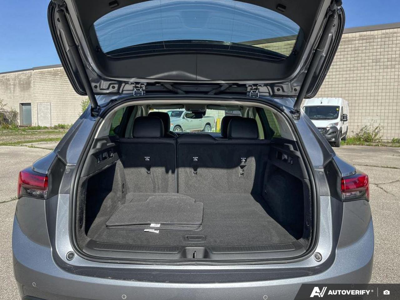 2022 Buick Envision Preferred | Power Drivers Seat | Low KMS | Clean CarFax | CarPlay & Android Auto | Heated Seats | Photo