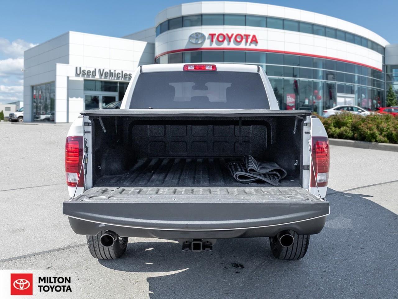 2022 RAM 1500 Classic CREW CAB NAVIGATION APPLE CARPLAY ALPINE SPEAKERS Photo