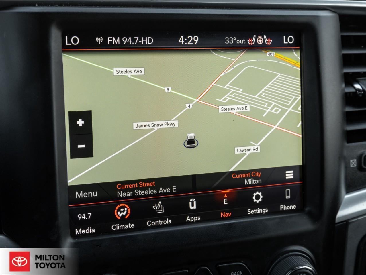 2022 RAM 1500 Classic CREW CAB NAVIGATION APPLE CARPLAY ALPINE SPEAKERS Photo