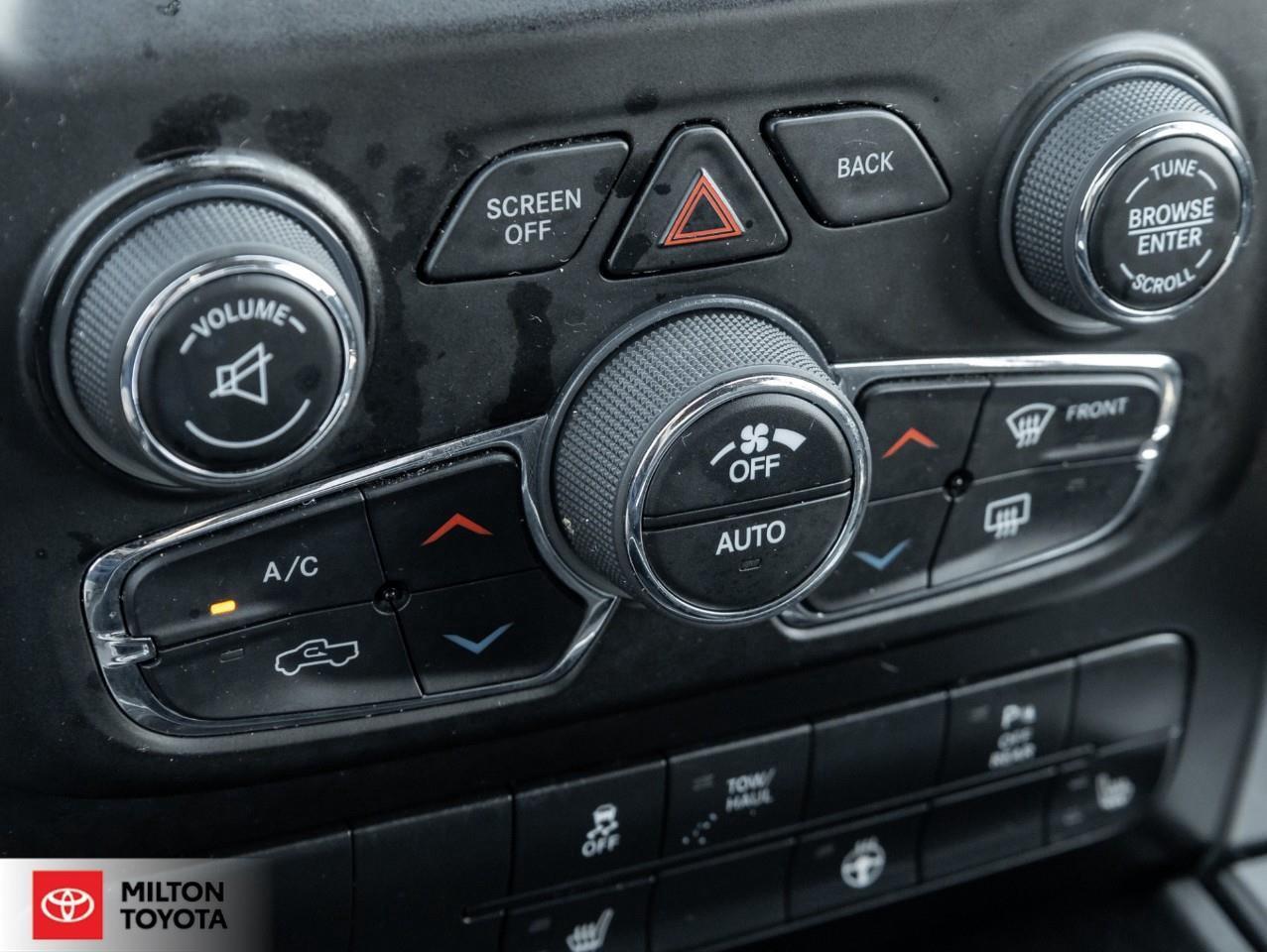 2022 RAM 1500 Classic CREW CAB NAVIGATION APPLE CARPLAY ALPINE SPEAKERS Photo