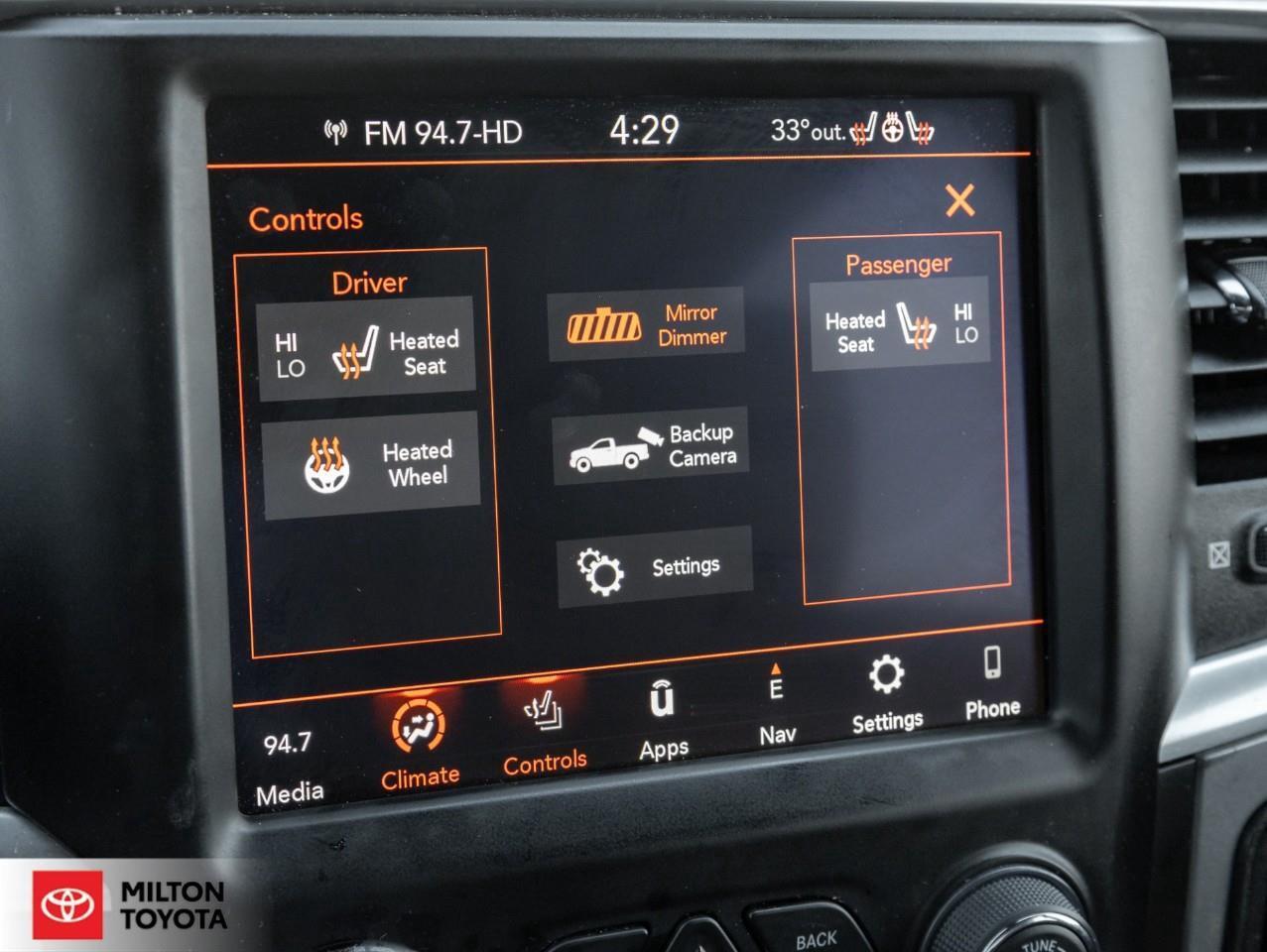 2022 RAM 1500 Classic CREW CAB NAVIGATION APPLE CARPLAY ALPINE SPEAKERS Photo