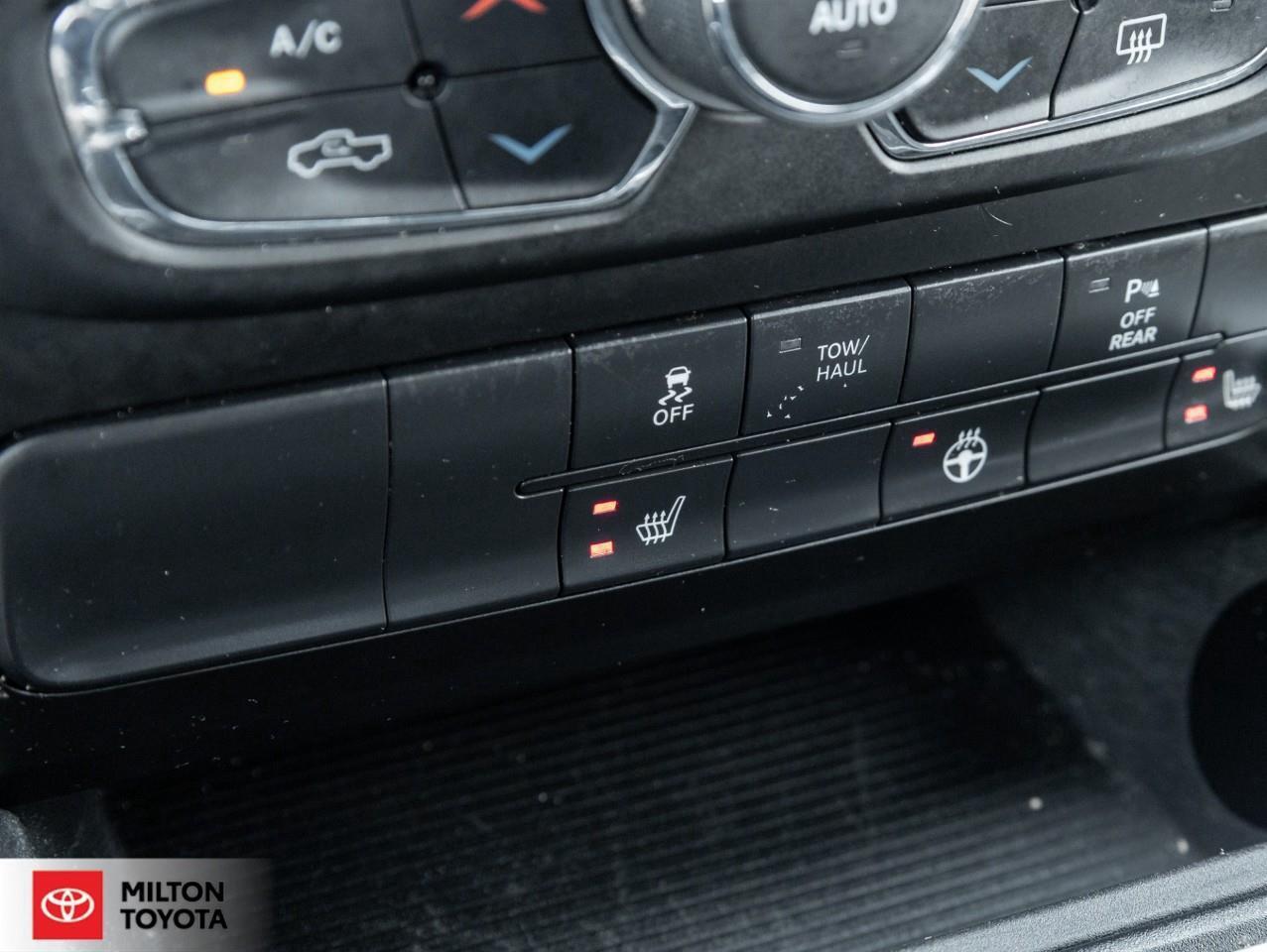 2022 RAM 1500 Classic CREW CAB NAVIGATION APPLE CARPLAY ALPINE SPEAKERS Photo