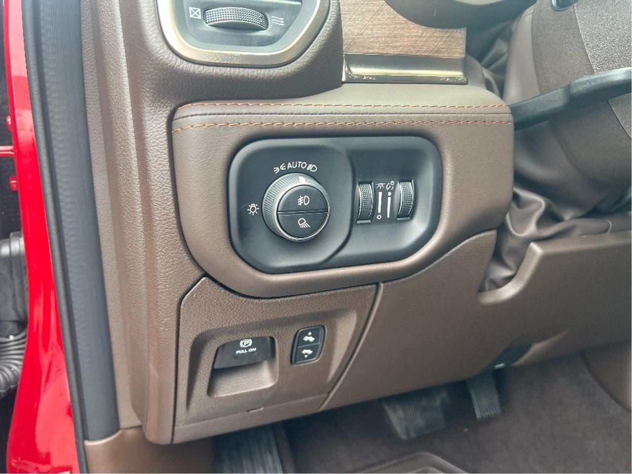 2026 RAM 1500 Longhorn I-6 TT H.O. *SUN *SPLIT TAILGATE *TOW Photo