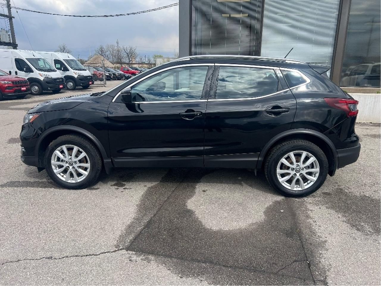 2023 Nissan Qashqai AWD SV *SUNROOF *SAFETY SHIELD *HEATED WHEEL Photo