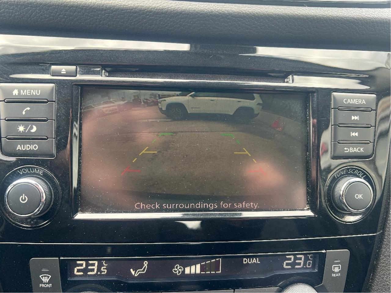 2023 Nissan Qashqai AWD SV *SUNROOF *SAFETY SHIELD *HEATED WHEEL Photo