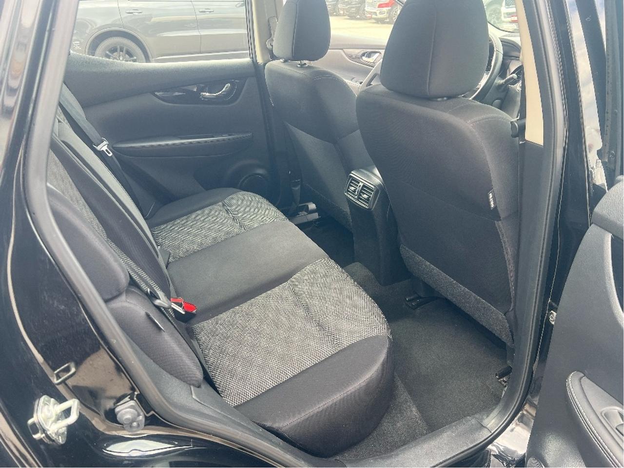 2023 Nissan Qashqai AWD SV *SUNROOF *SAFETY SHIELD *HEATED WHEEL Photo