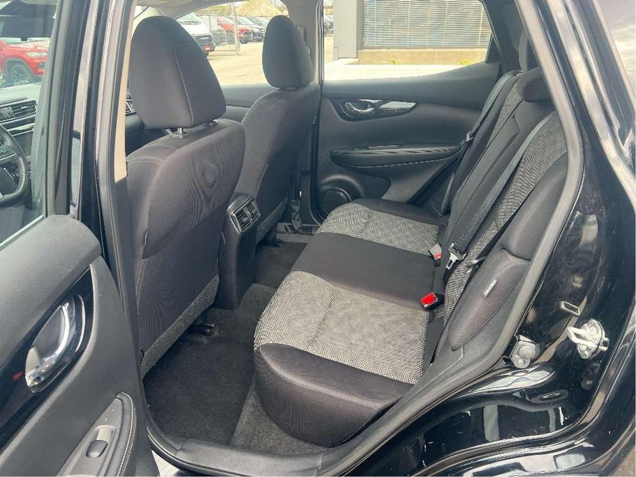 2023 Nissan Qashqai AWD SV *SUNROOF *SAFETY SHIELD *HEATED WHEEL Photo