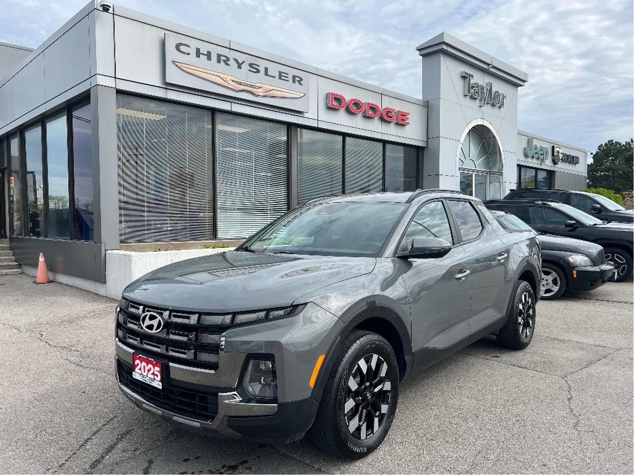 2025 Hyundai Santa Cruz Preferred AWD 2.5T *HEATED SEATS *REMOTE START Photo