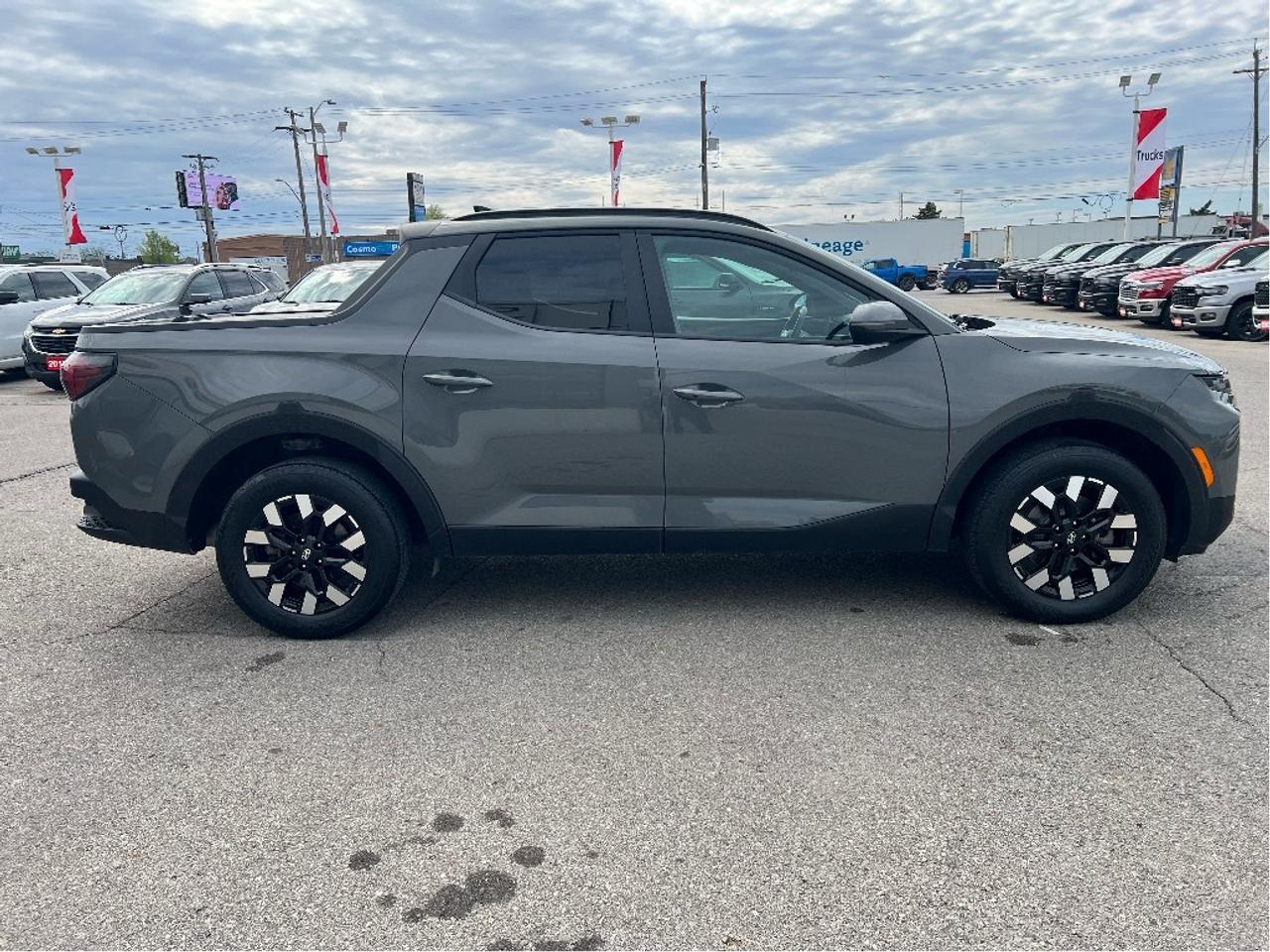 2025 Hyundai Santa Cruz Preferred AWD 2.5T *HEATED SEATS *REMOTE START Photo