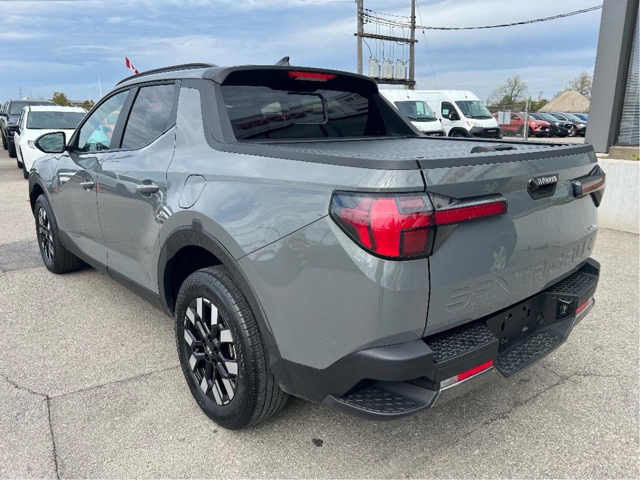 2025 Hyundai Santa Cruz Preferred AWD 2.5T *HEATED SEATS *REMOTE START Photo