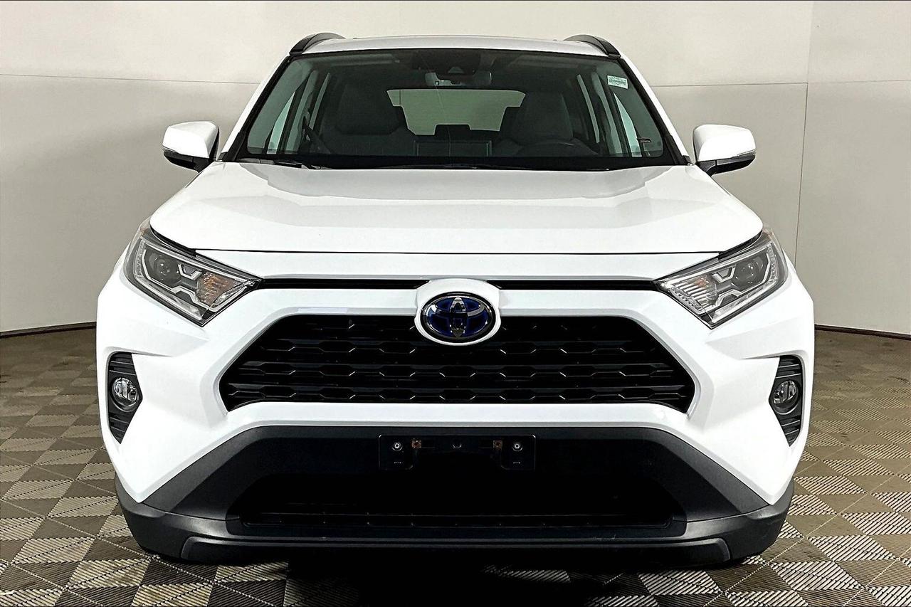 2021 Toyota RAV4 Hybrid XLE AWD Photo2