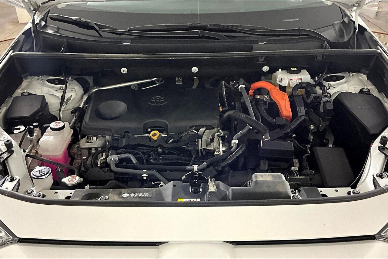 2021 Toyota RAV4 Hybrid XLE AWD Photo