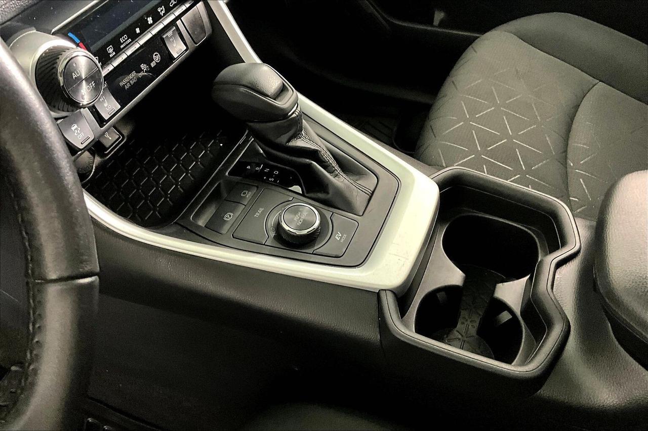 2021 Toyota RAV4 Hybrid XLE AWD Photo