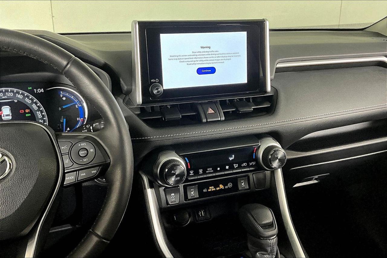 2024 Toyota RAV4 Hybrid XLE AWD Photo