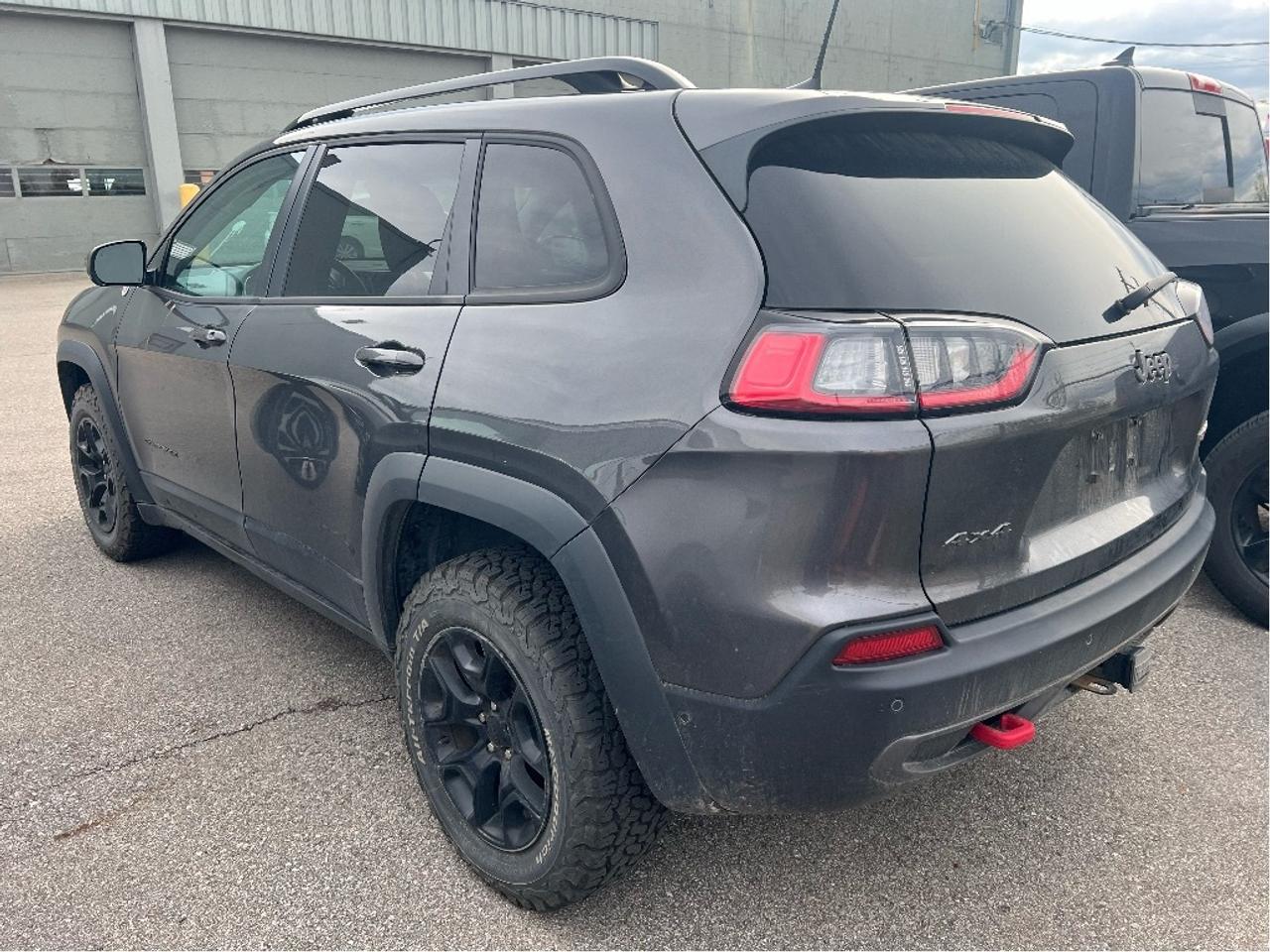 2022 Jeep Cherokee Trailhawk Elite 4x4 V6 *LTHR *SUN *TOW *NAVI *TECH Photo2