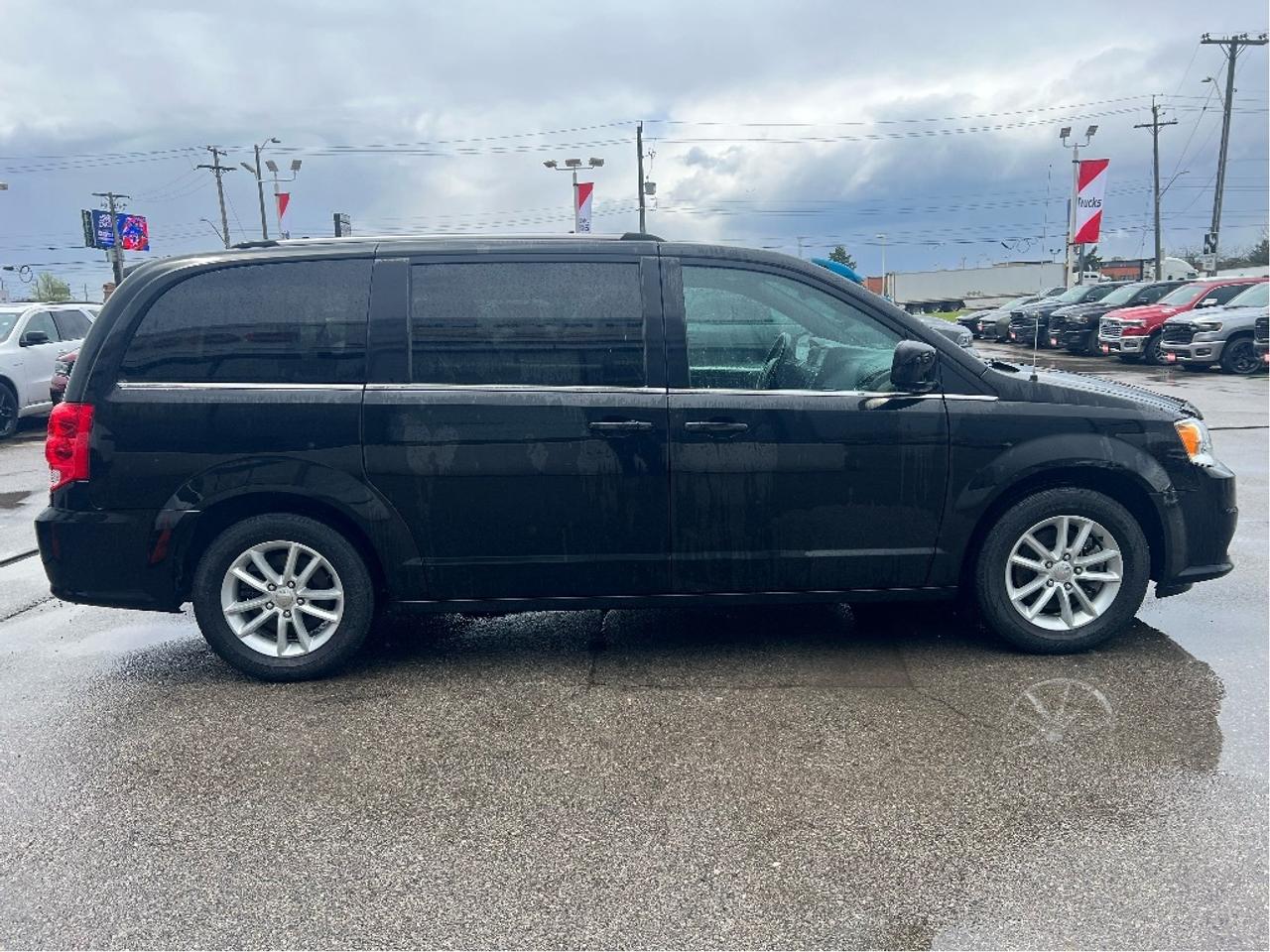 2019 Dodge Grand Caravan SXT Premium Plus *DVD *STOW-N-GO *POWER SEAT Photo4