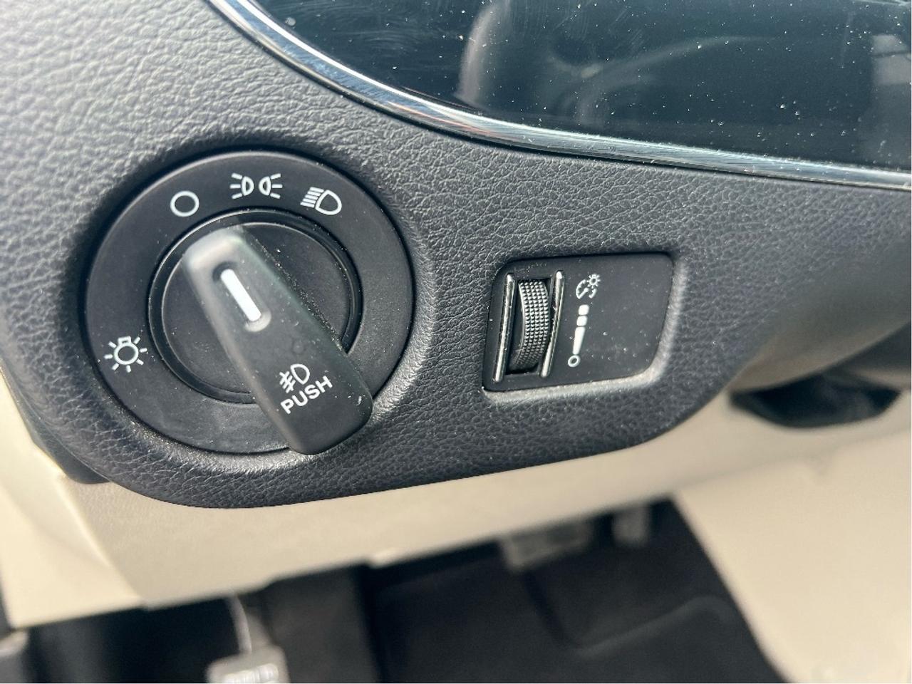 2019 Dodge Grand Caravan SXT Premium Plus *DVD *STOW-N-GO *POWER SEAT Photo