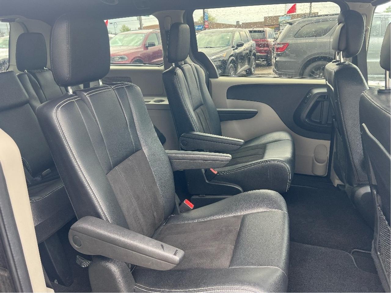 2019 Dodge Grand Caravan SXT Premium Plus *DVD *STOW-N-GO *POWER SEAT Photo