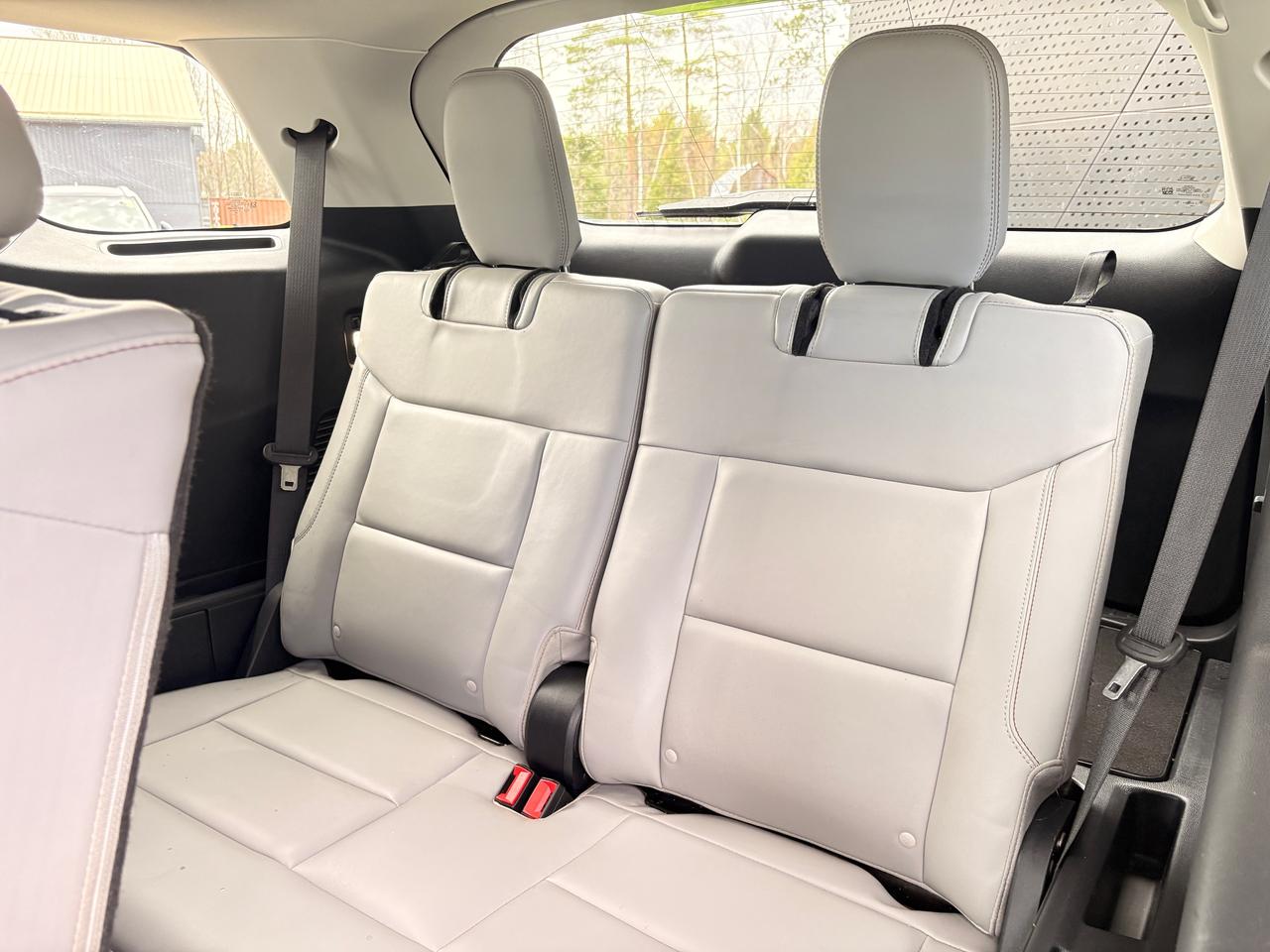2025 Ford Explorer Active 4dr 4x4 Photo