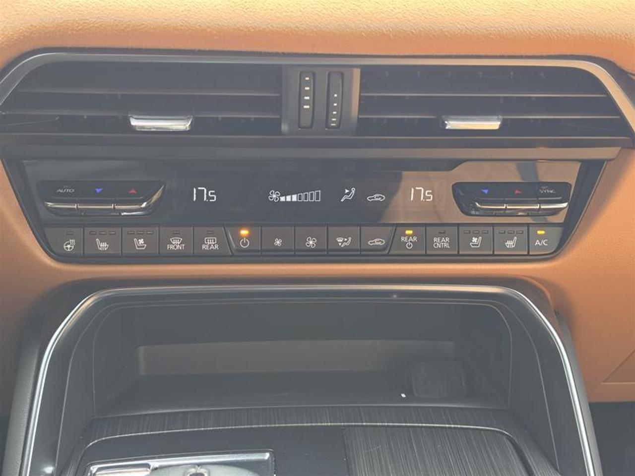 2024 Mazda CX-90 MHEV Signature AWD Mild Hybrid Premium Nappa Leather Photo