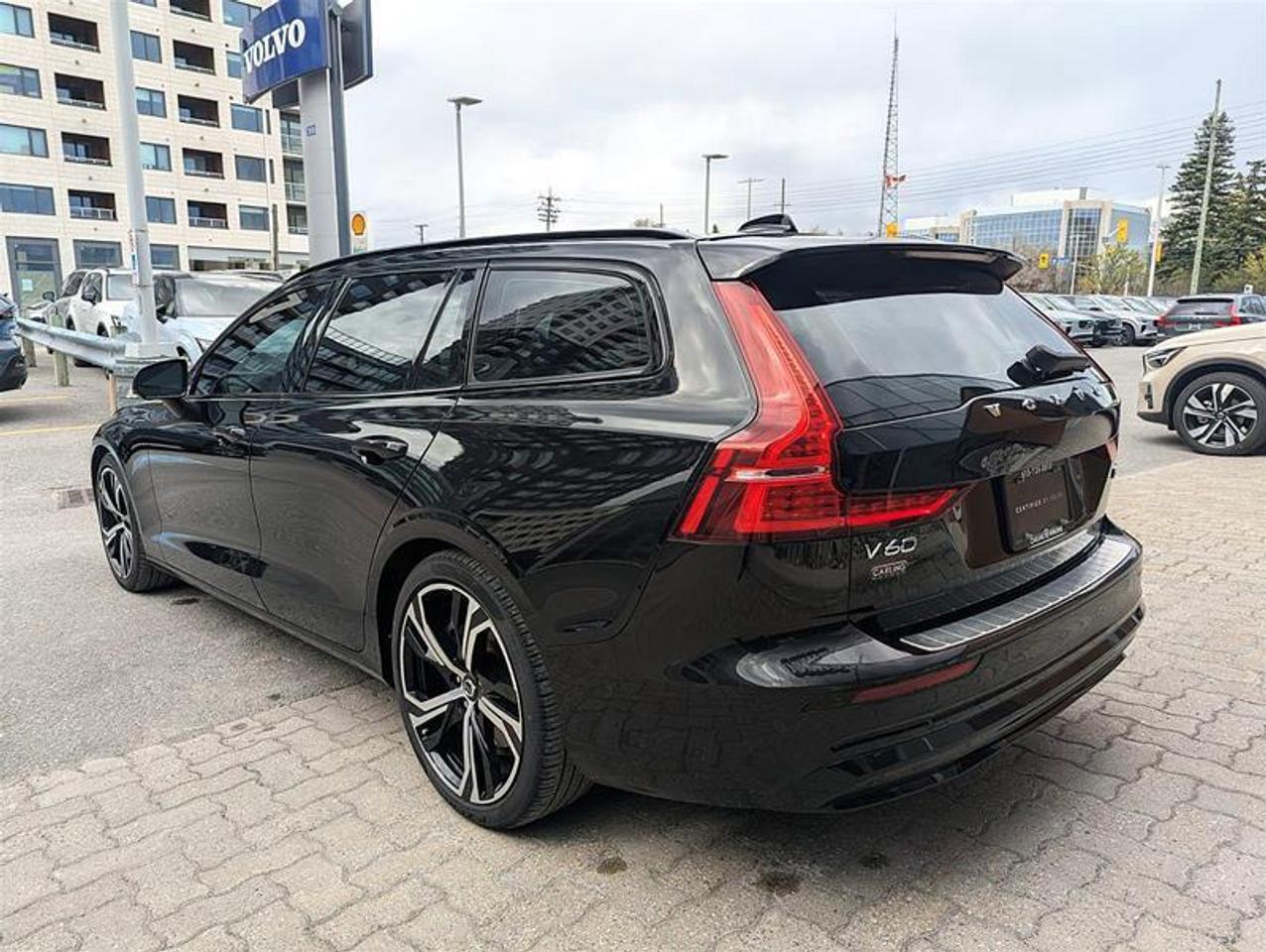 2023 Volvo V60 B6 Ultimate   Wagon   Nappa   AWD   Clean Photo
