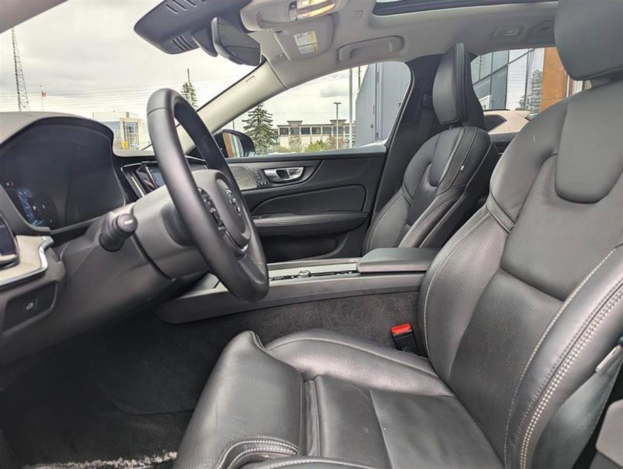 2023 Volvo V60 B6 Ultimate   Wagon   Nappa   AWD   Clean Photo