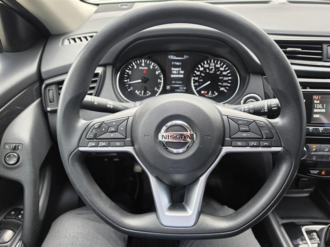 2017 Nissan Rogue  Photo