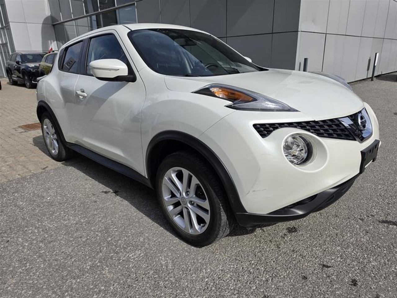 2017 Nissan Juke 5dr Wgn CVT SV AWD Photo