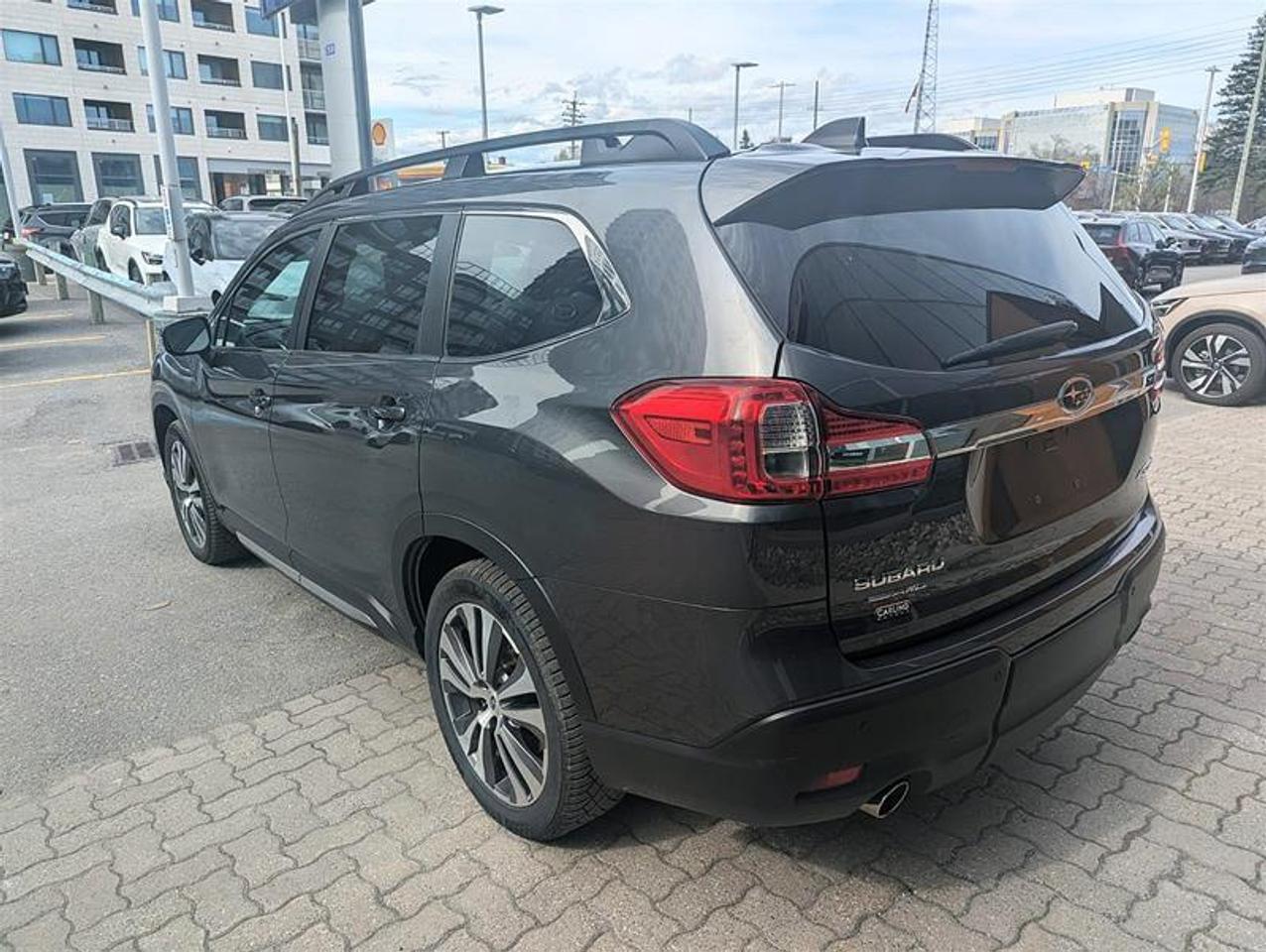 2022 Subaru ASCENT Limited   8 Pass   AWD   Turbo   Loaded Photo3