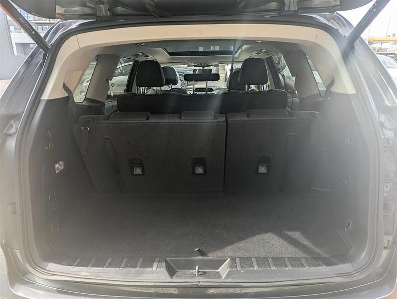 2022 Subaru ASCENT Limited   8 Pass   AWD   Turbo   Loaded Photo