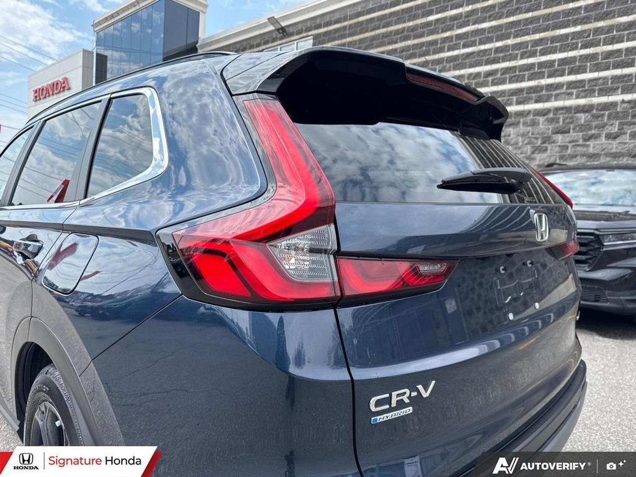 2024 Honda CR-V Hybrid Touring Photo