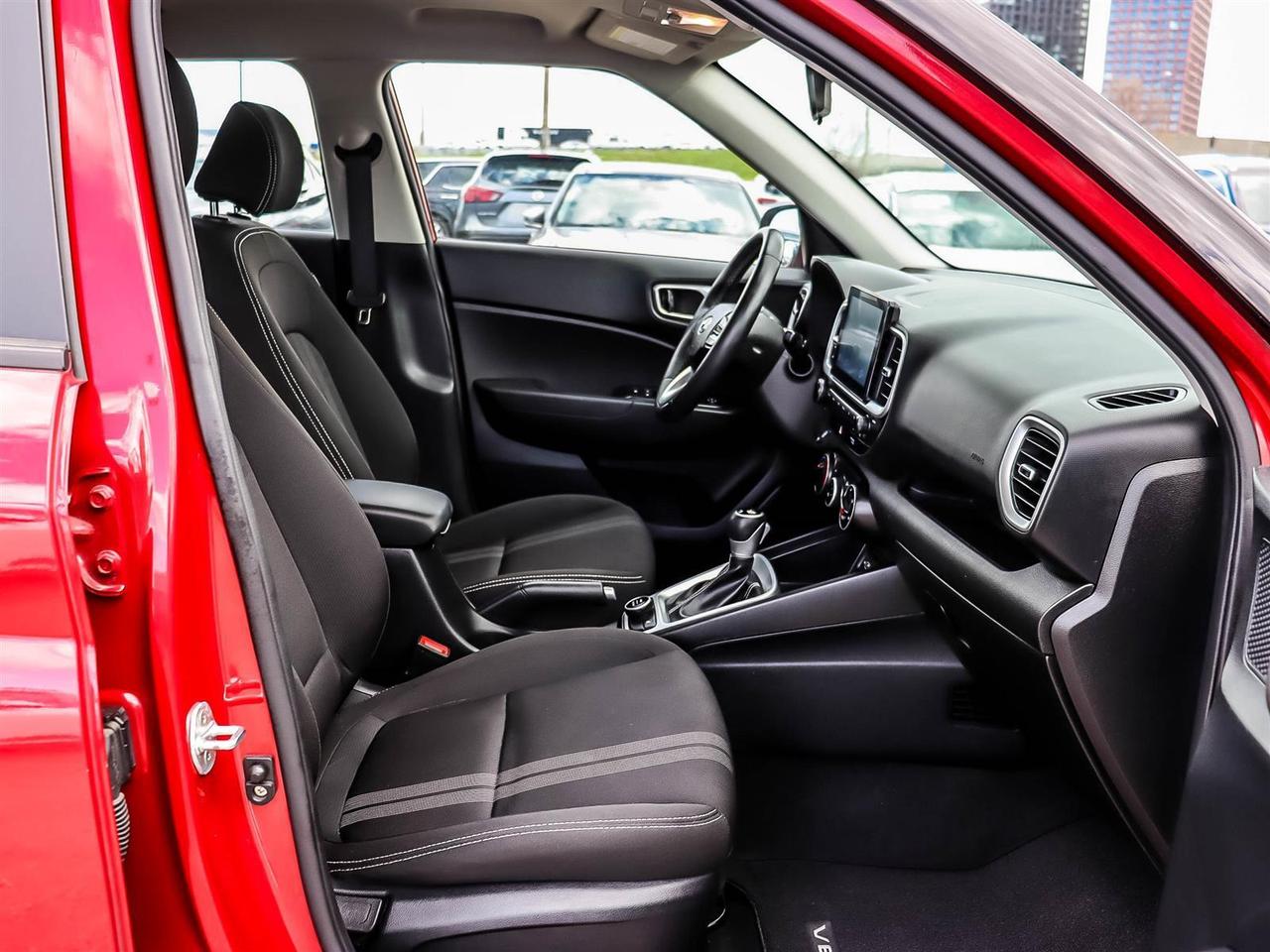 2022 Hyundai Venue PREFERRED Photo