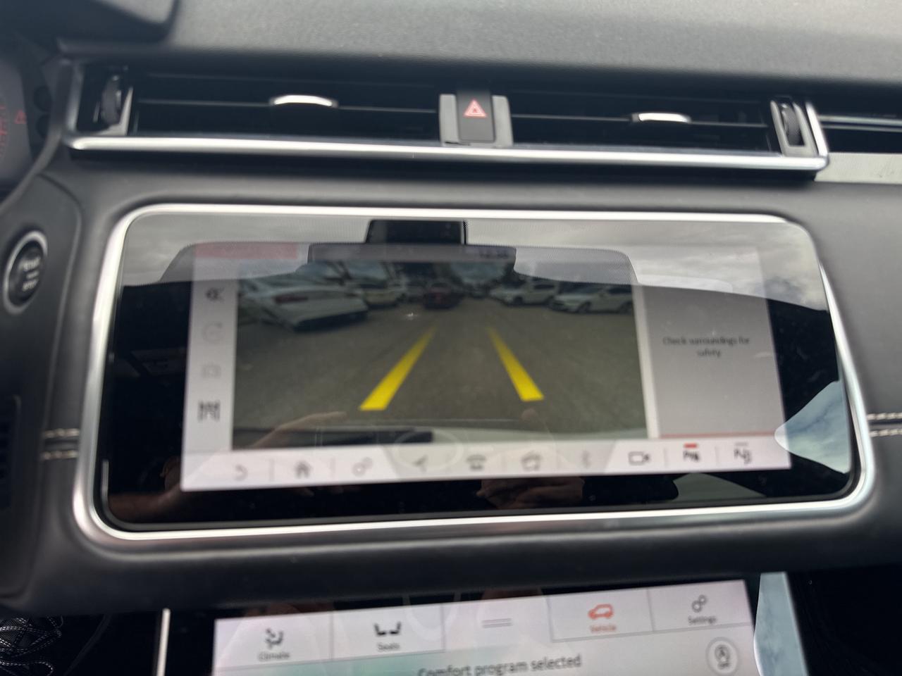 2018 Land Rover Range Rover Velar P380 R-Dynamic HSE Photo
