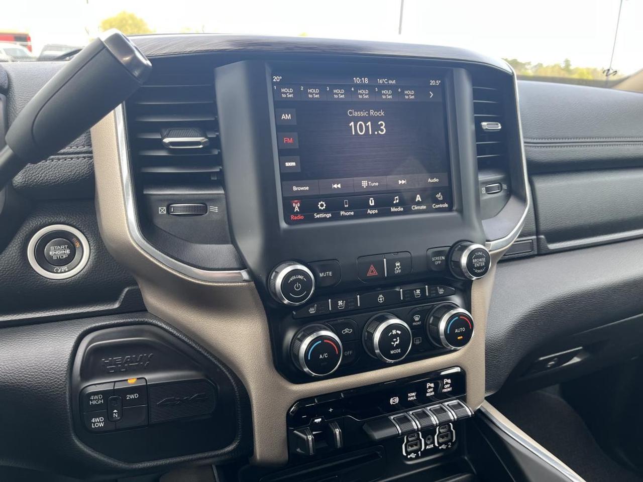 2019 RAM 3500 Laramie 4x4 Crew Cab 6'4 Box Photo