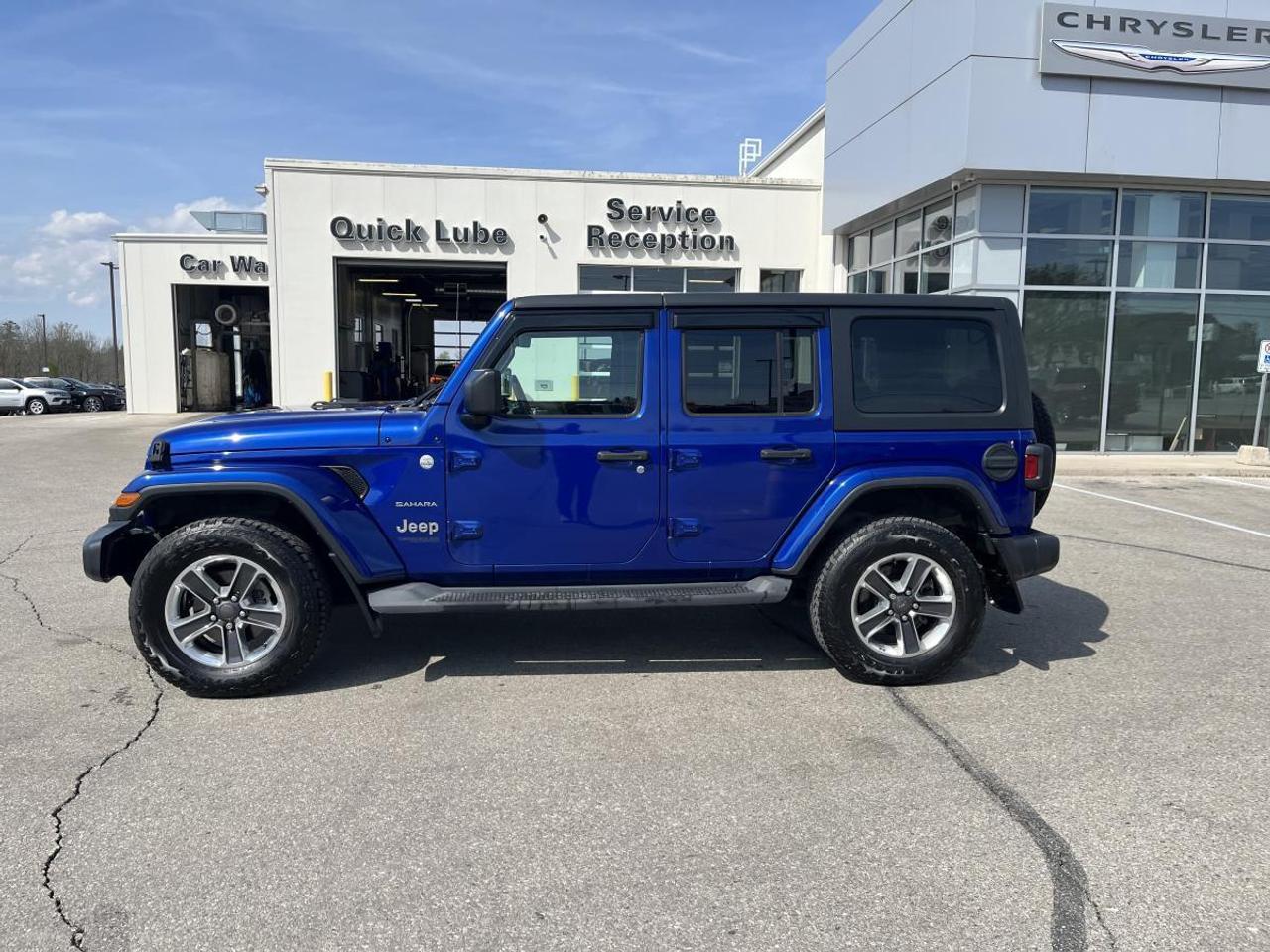 2019 Jeep Wrangler SAHARA 4X4 Photo2
