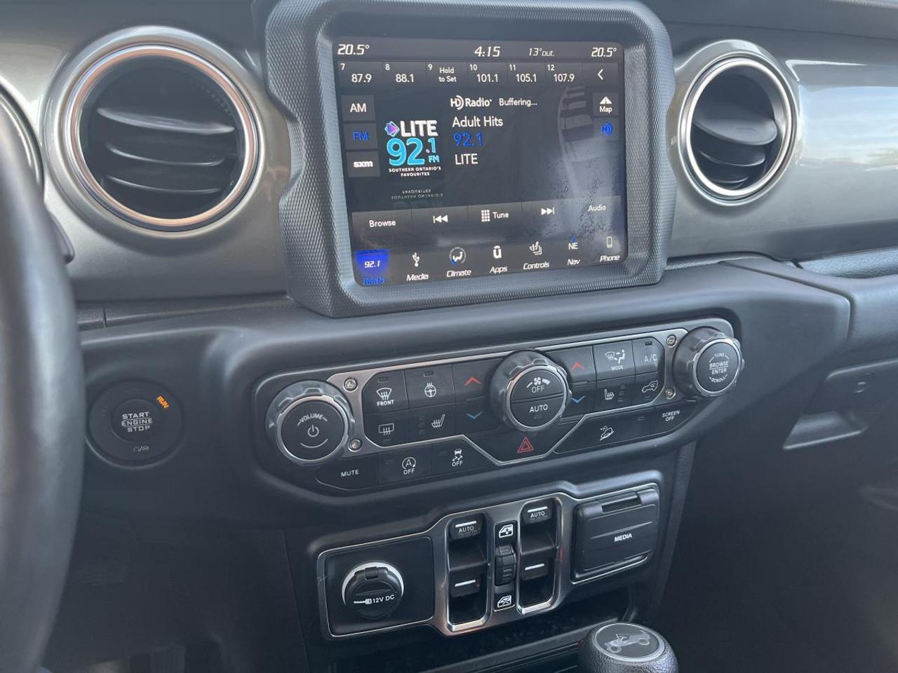 2019 Jeep Wrangler SAHARA 4X4 Photo
