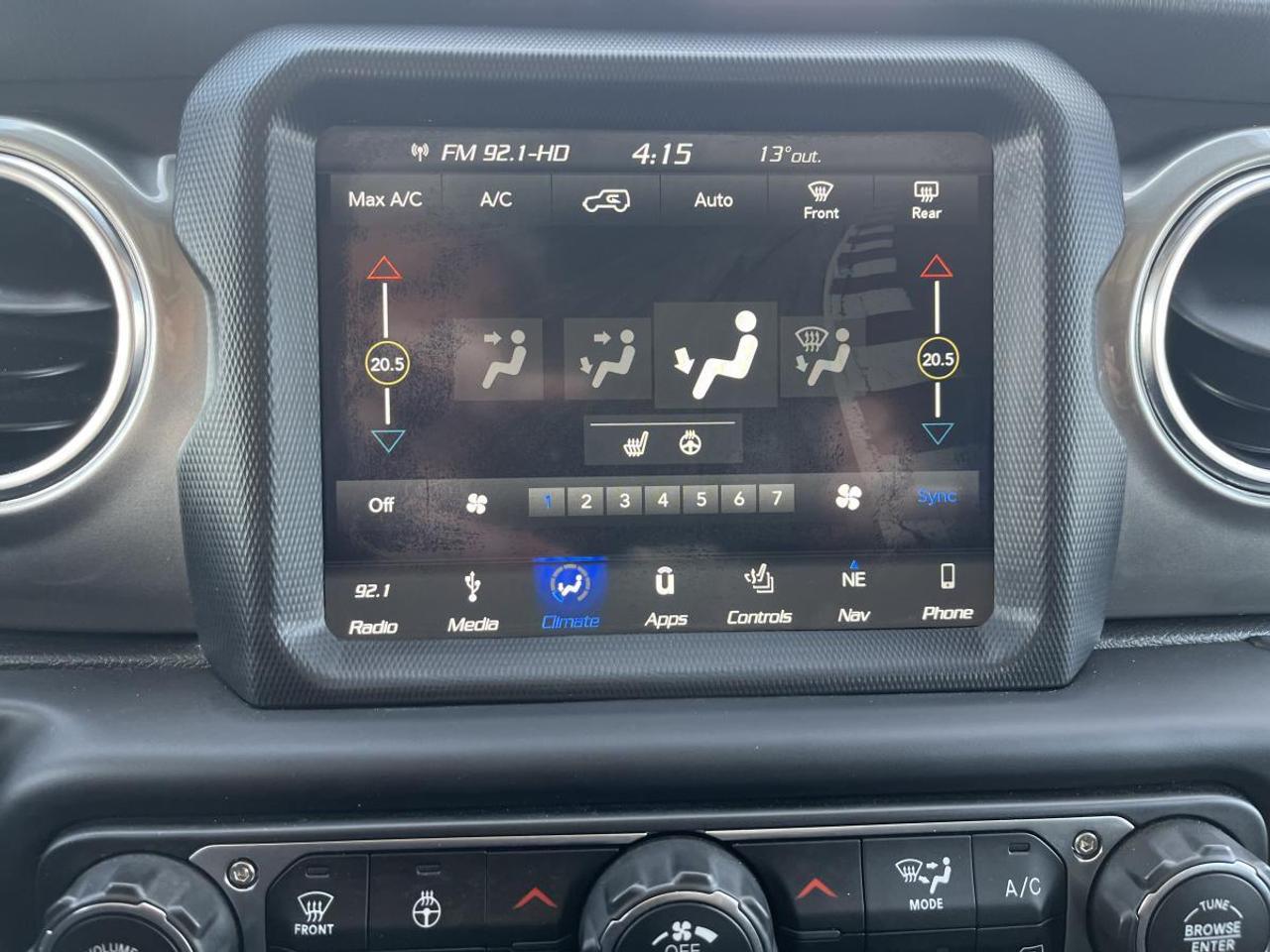 2019 Jeep Wrangler SAHARA 4X4 Photo