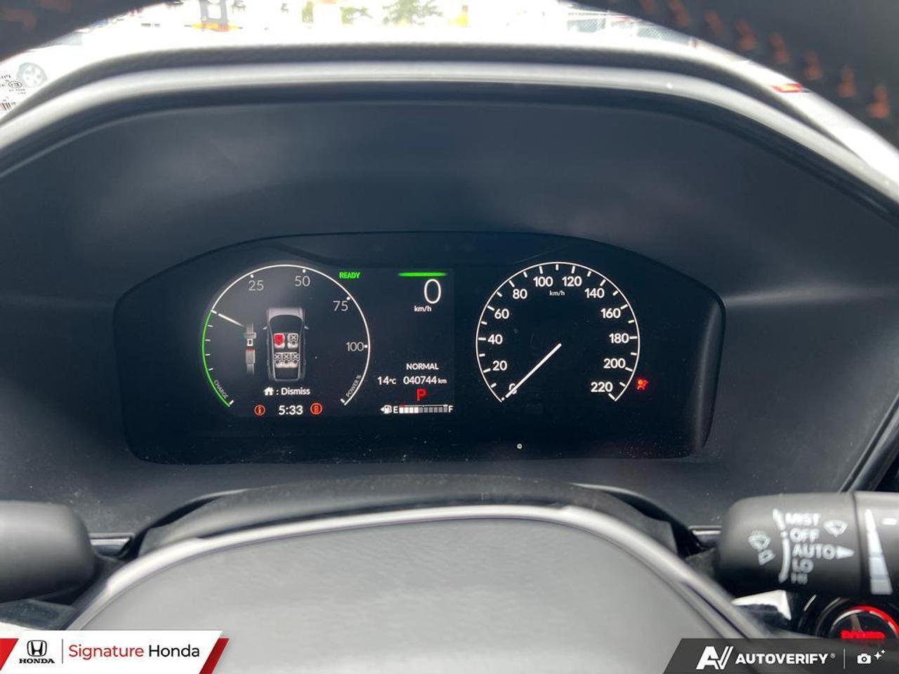2025 Honda CR-V Hybrid Touring Photo