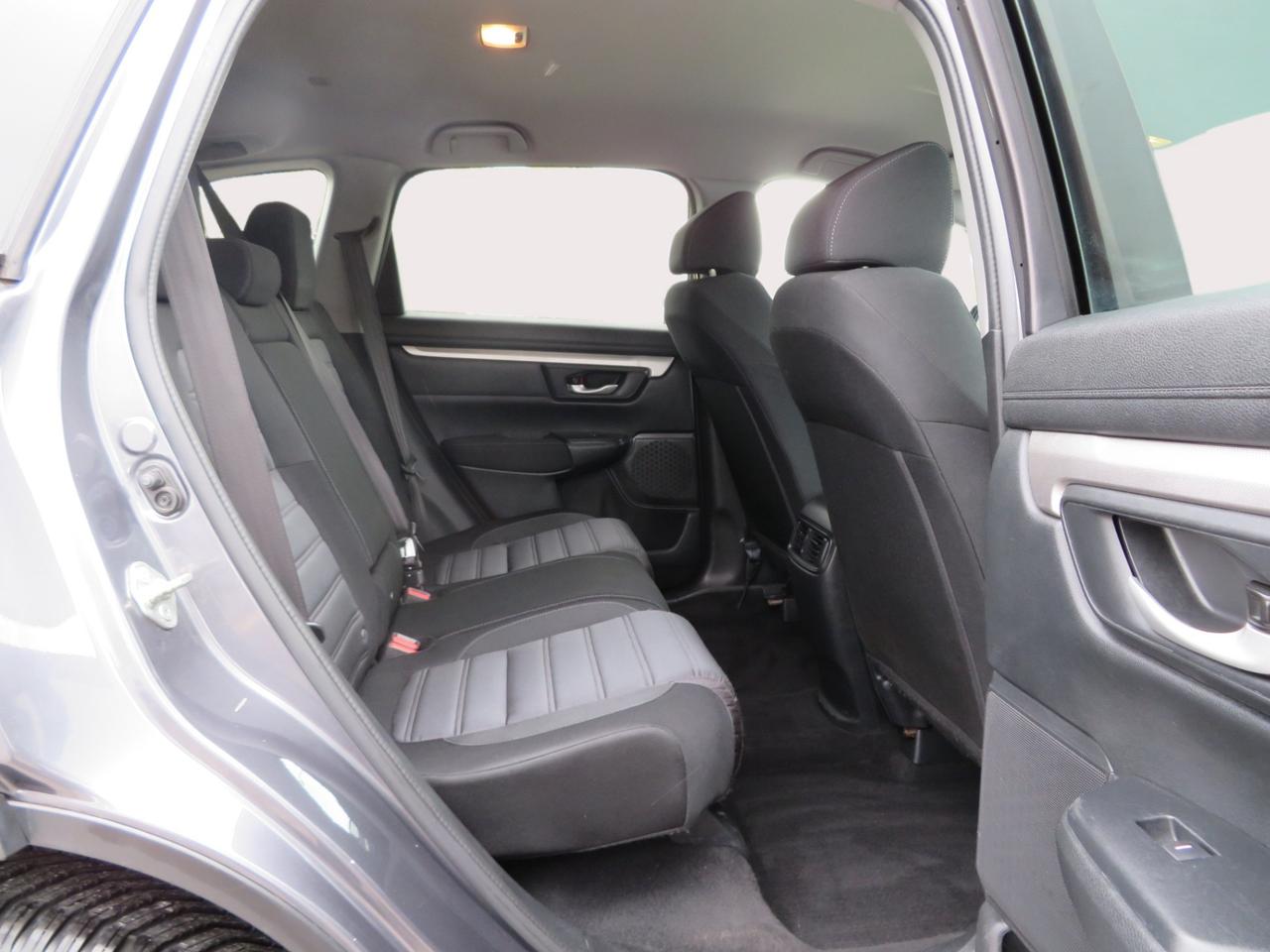 2017 Honda CR-V 2WD 5dr LX Photo
