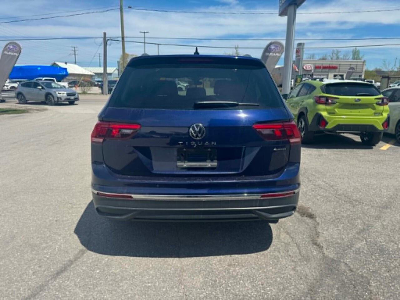 2023 Volkswagen Tiguan COMFORTLINE   LOW KMS   CLEAN CARFAX   7 SEATS   H Photo