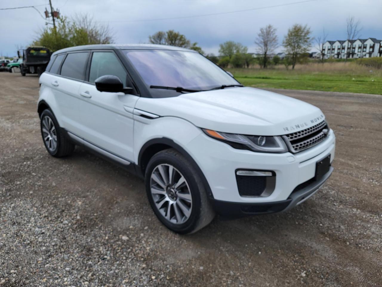 2017 Land Rover Range Rover Evoque 5dr HB HSE Photo3