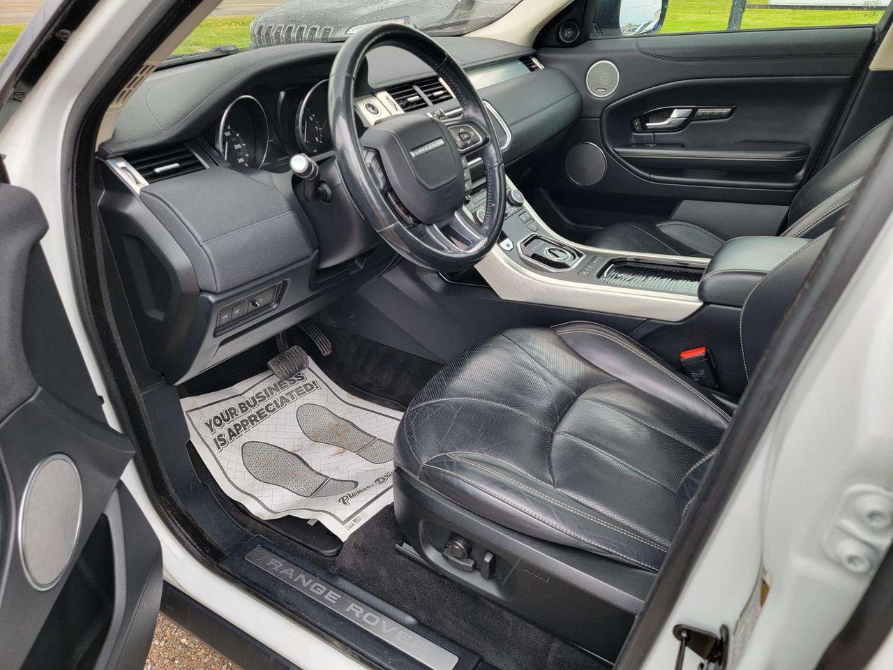 2017 Land Rover Range Rover Evoque 5dr HB HSE Photo