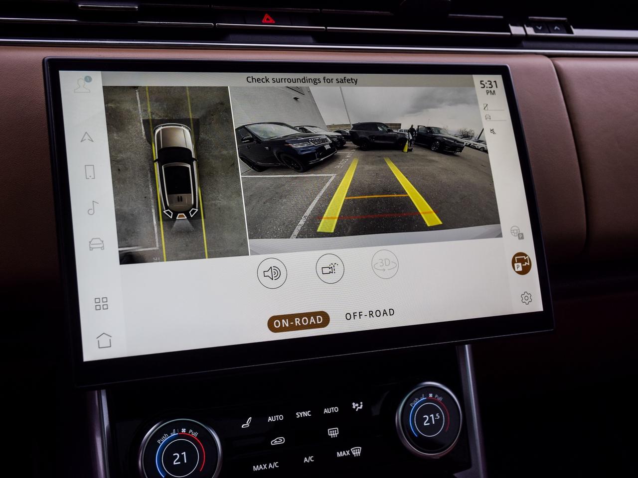 2023 Land Rover Range Rover P400 SE SWB Photo