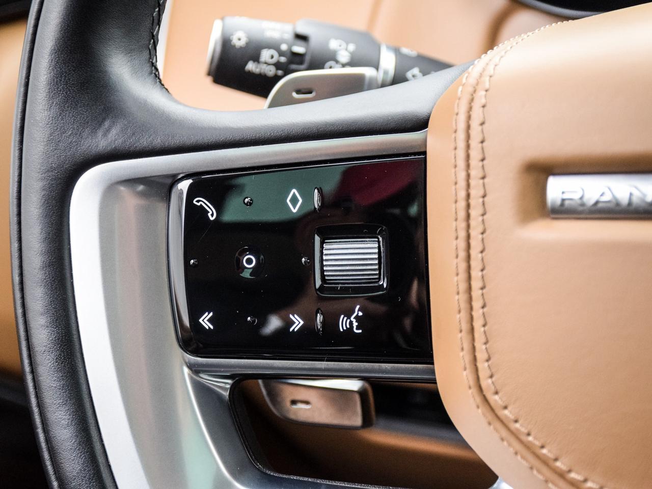 2023 Land Rover Range Rover P400 SE SWB Photo
