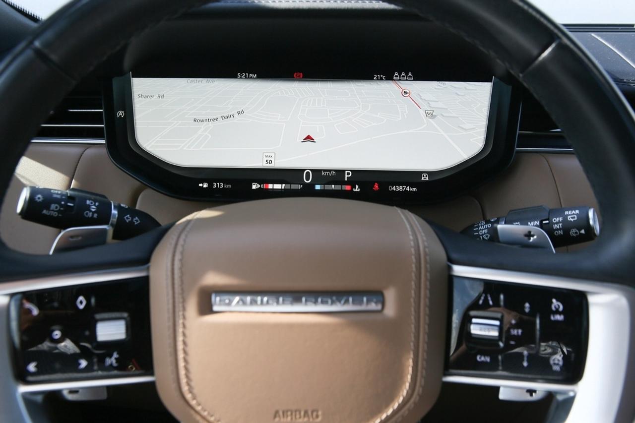 2023 Land Rover Range Rover SE 395 HP   AIR SUSPENSION   MERIDIAN? SOUND   PANORAMIC ROOF   THE BENCHMARK OF LUXURY SUVS Photo
