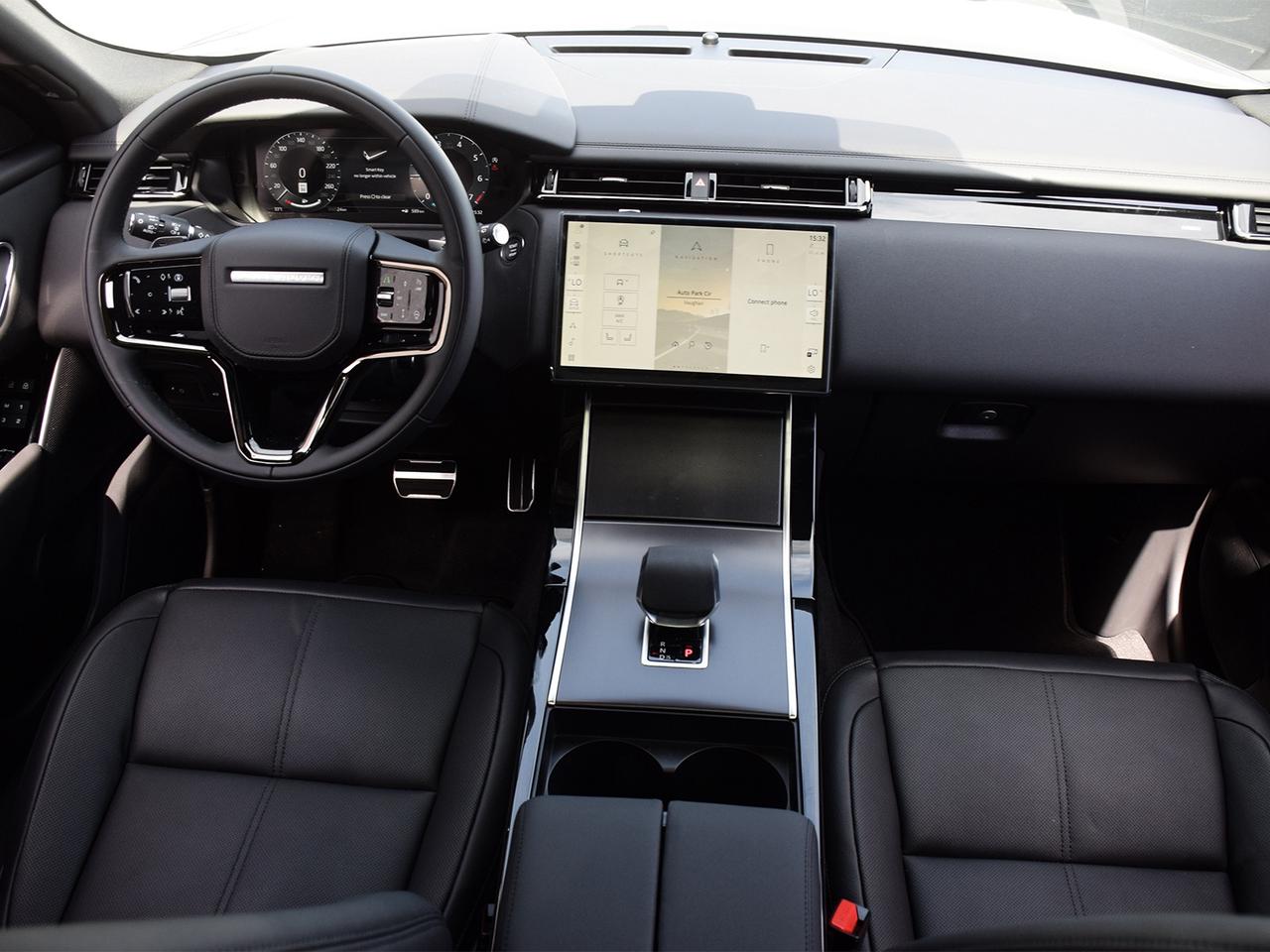 2026 Land Rover Range Rover Velar P250 Dynamic SE -Ltd Avail- PRICED TO MOVE. Photo
