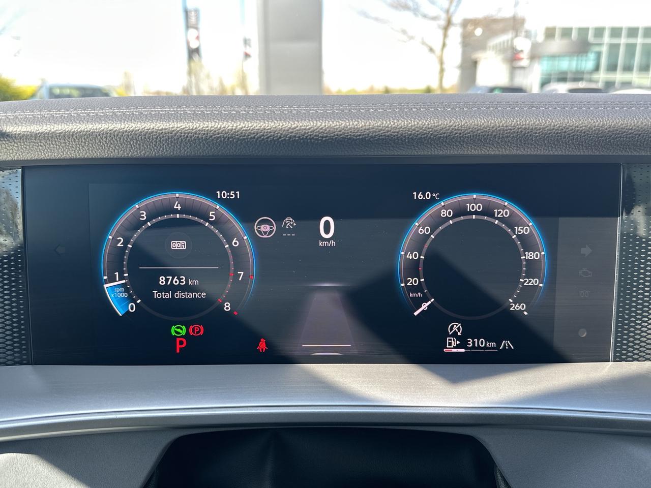 2025 Volkswagen Tiguan Comfortline R-Line Black Edition 4MOTION Photo