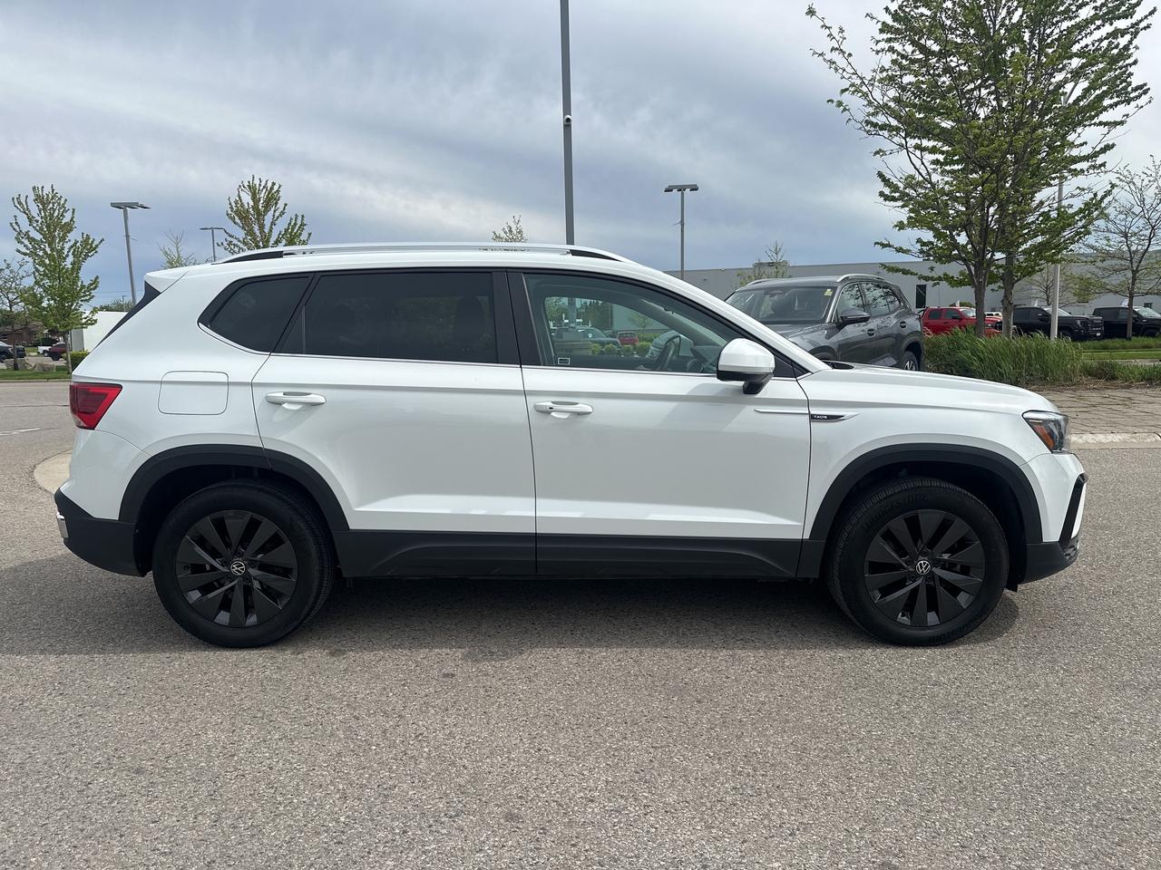 2022 Volkswagen Taos Comfortline 4Motion Photo4