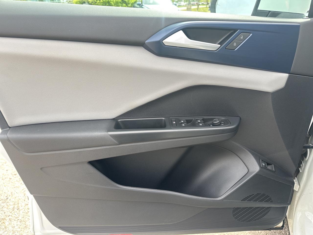 2022 Volkswagen Taos Comfortline 4Motion Photo